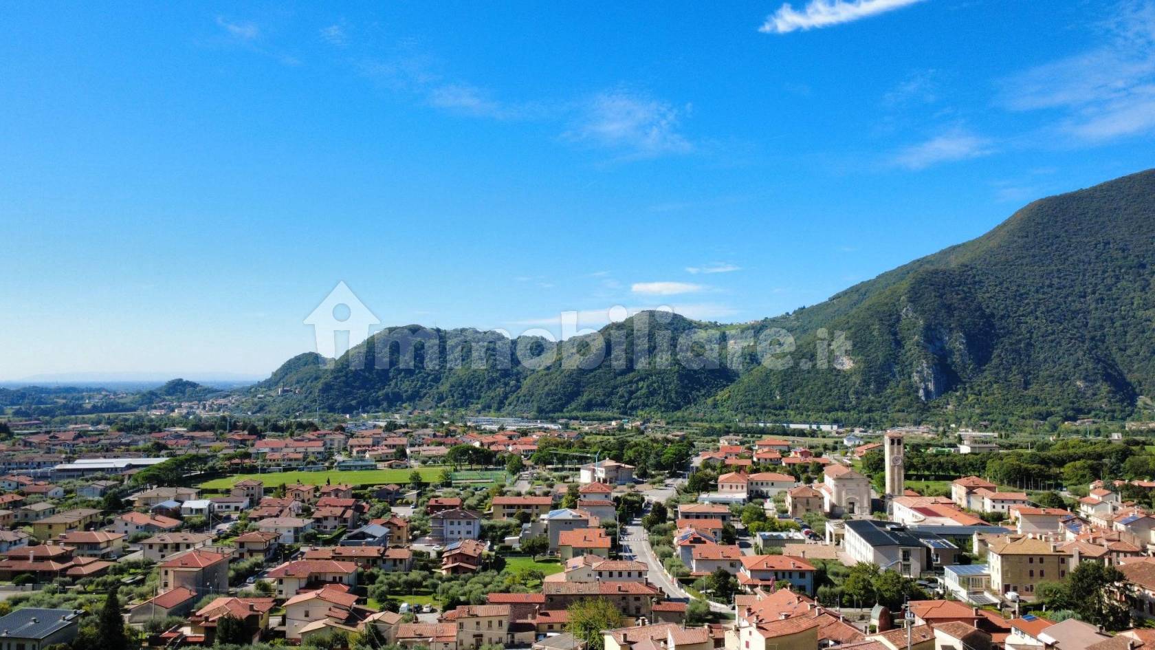 Villetta a schiera di testa con giardino - Pove del Grappa (foto 33)