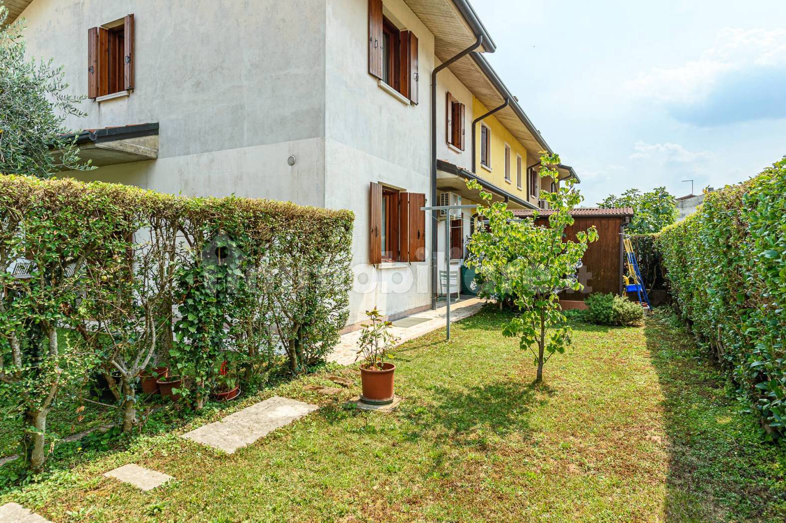 Villetta a schiera di testa con giardino - Pove del Grappa (foto 27)