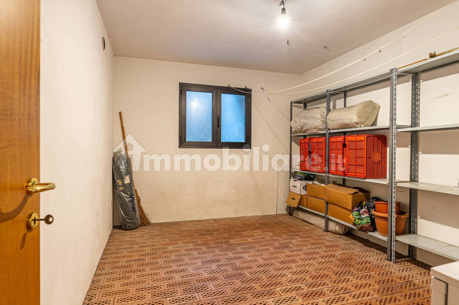 Villetta a schiera di testa con giardino - Pove del Grappa (foto 23)