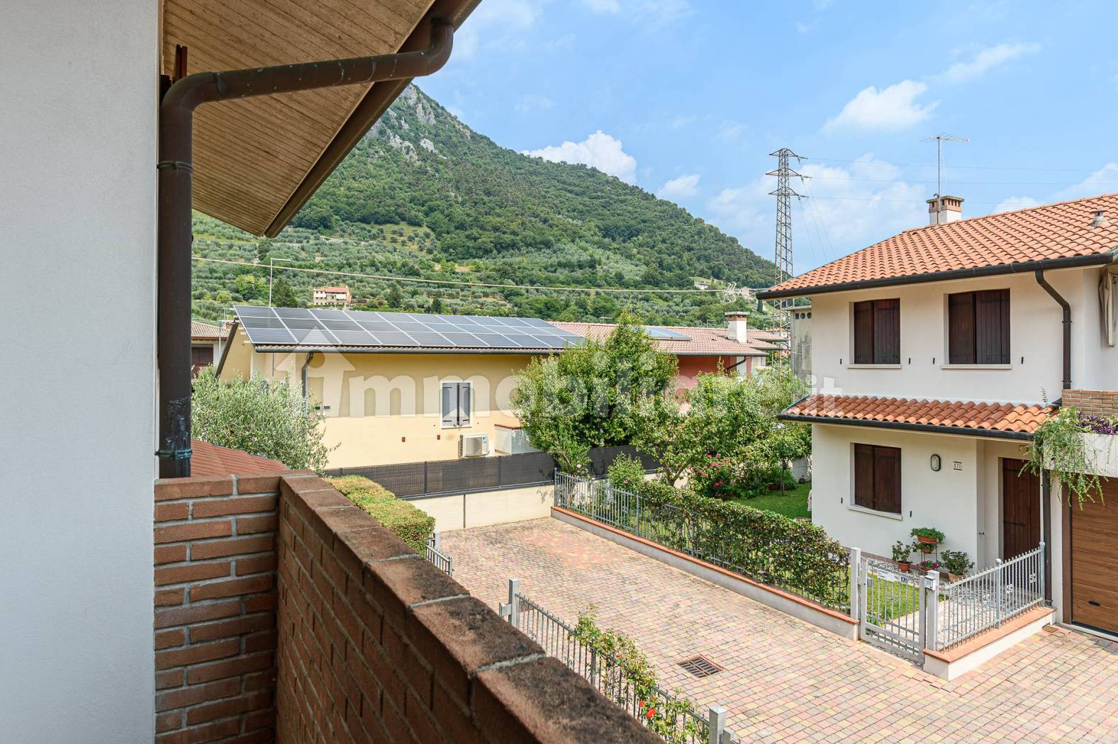 Villetta a schiera di testa con giardino - Pove del Grappa (foto 25)
