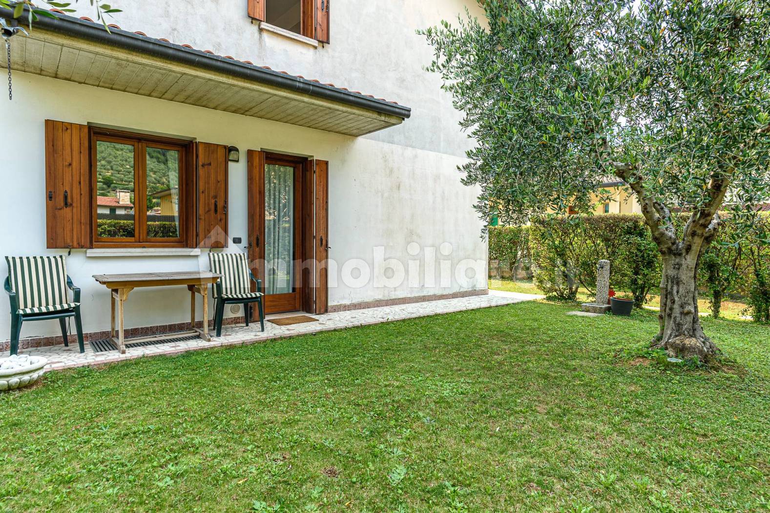 Villetta a schiera di testa con giardino - Pove del Grappa (foto 26)