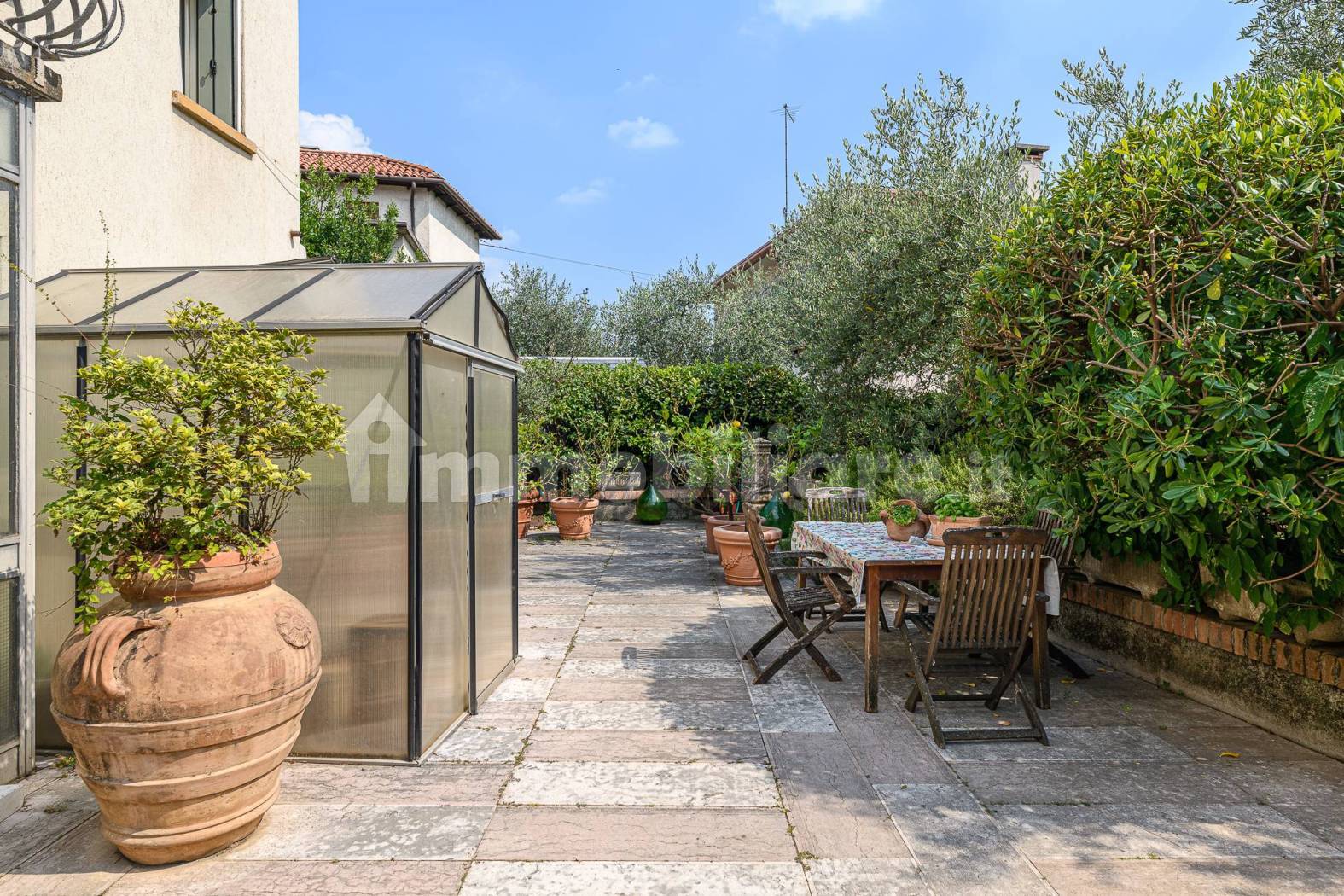 Casa terracielo da ristrutturare con ampio giardino - Pove del Grappa (foto 5)