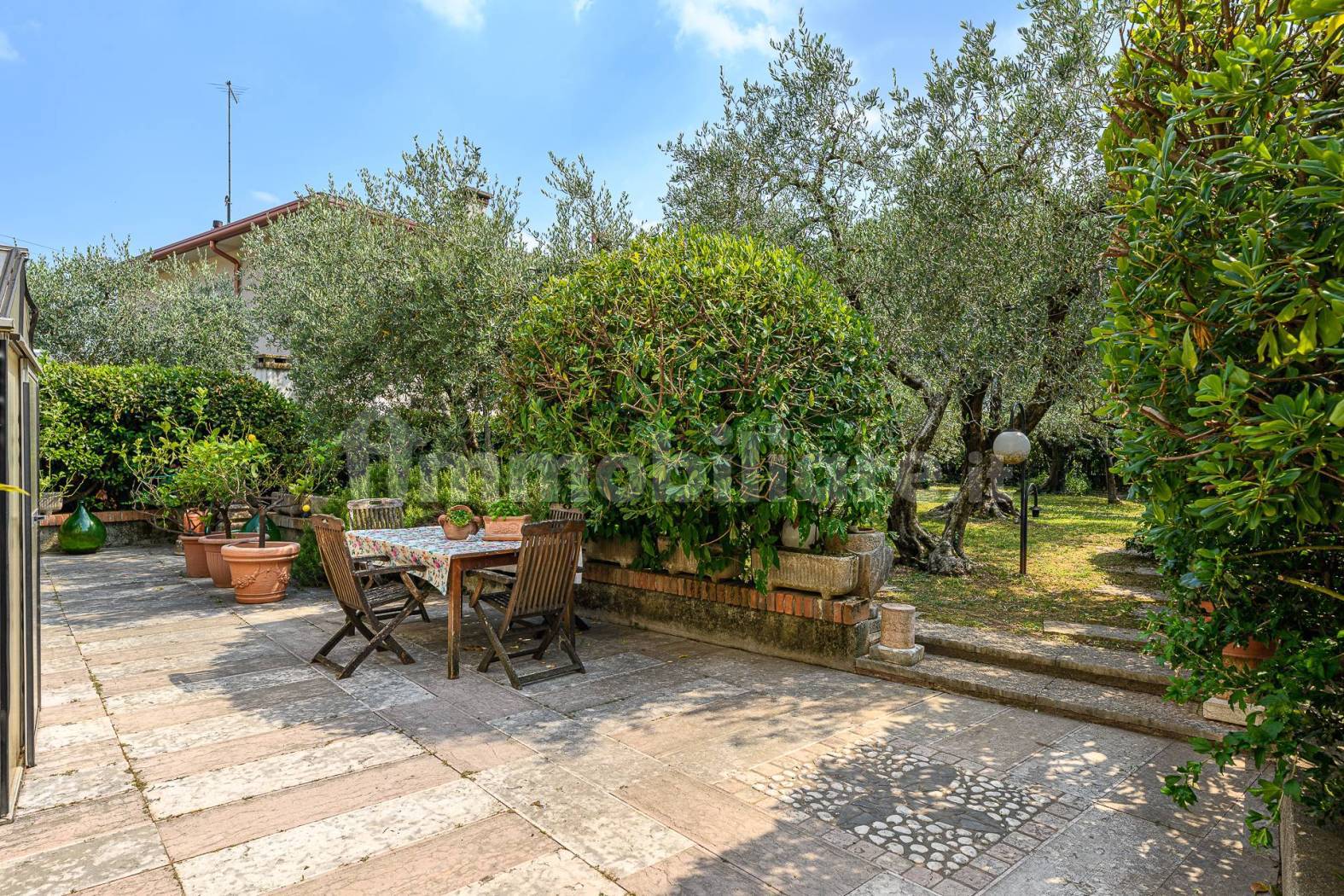 Casa terracielo da ristrutturare con ampio giardino - Pove del Grappa (foto 3)