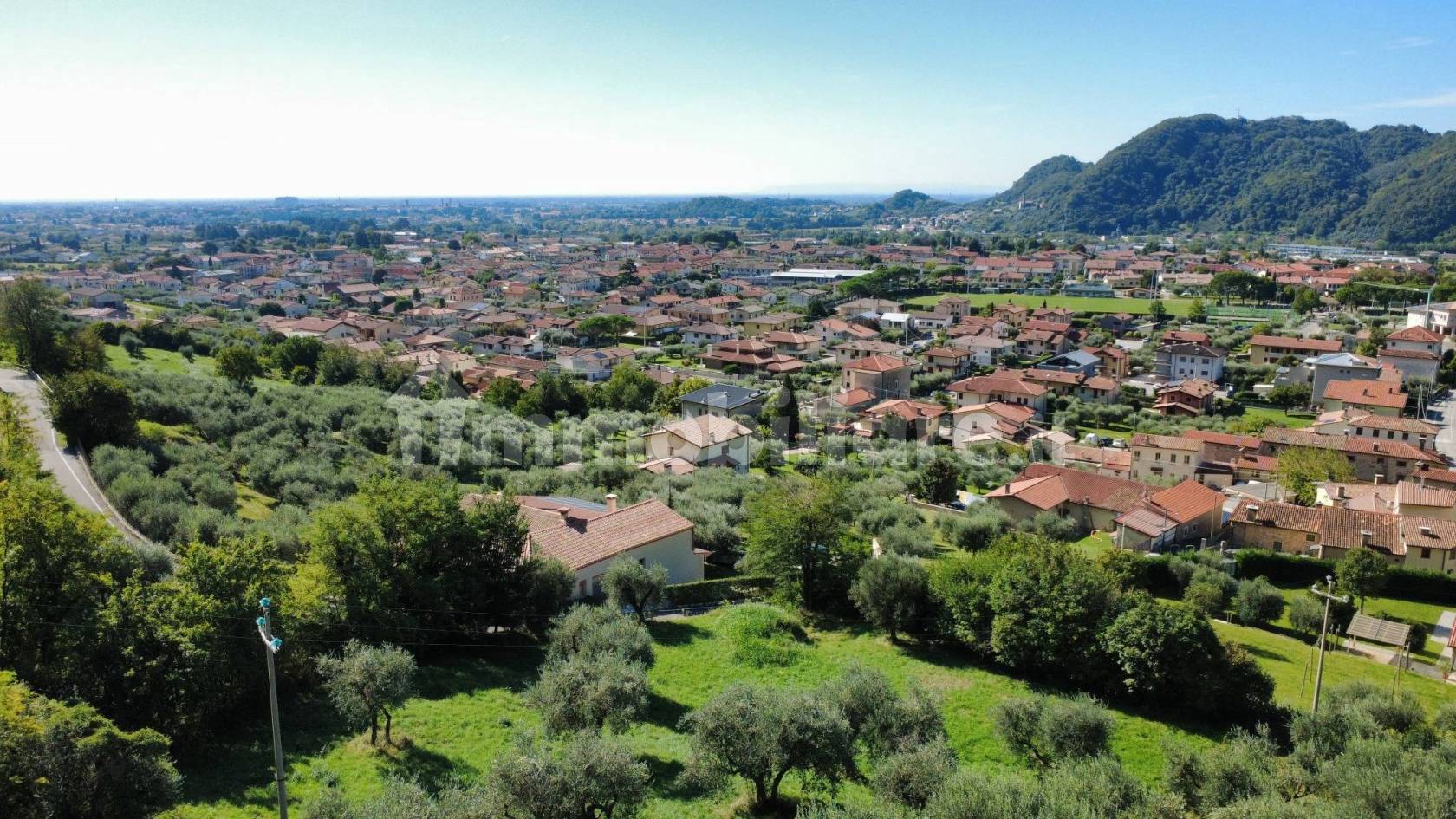 Casa terracielo da ristrutturare con ampio giardino - Pove del Grappa (foto 31)