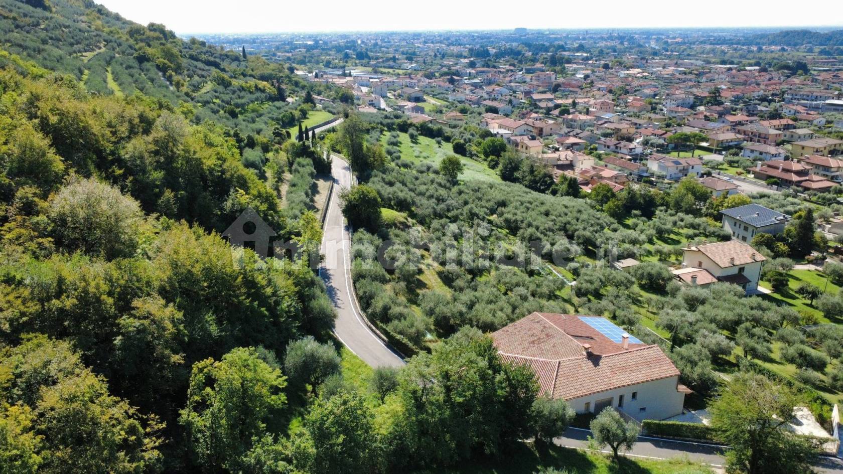 Casa terracielo da ristrutturare con ampio giardino - Pove del Grappa (foto 29)
