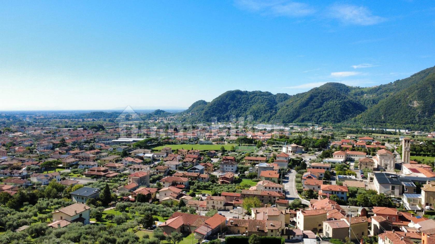 Casa terracielo da ristrutturare con ampio giardino - Pove del Grappa (foto 24)