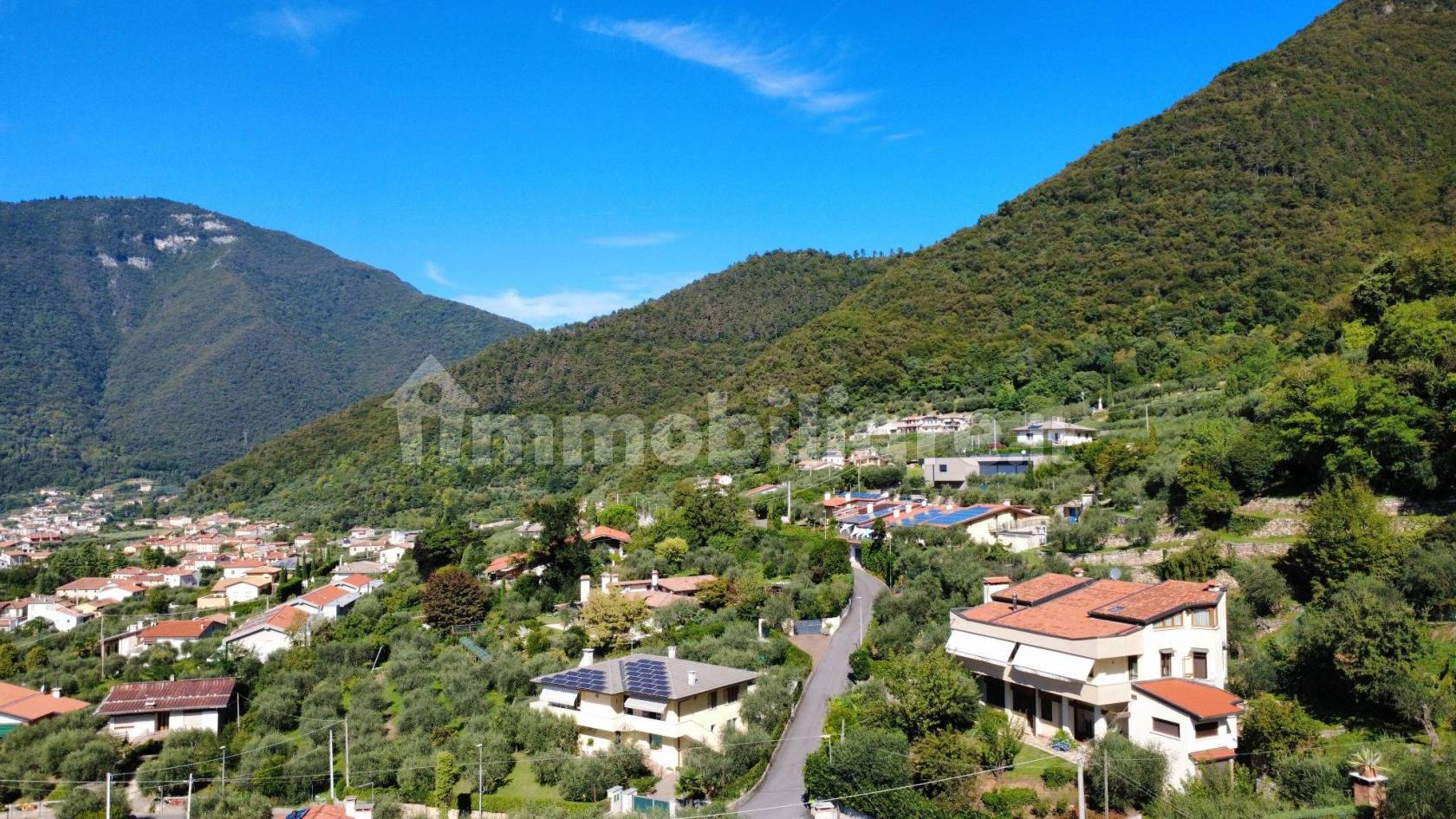 Casa terracielo da ristrutturare con ampio giardino - Pove del Grappa (foto 27)