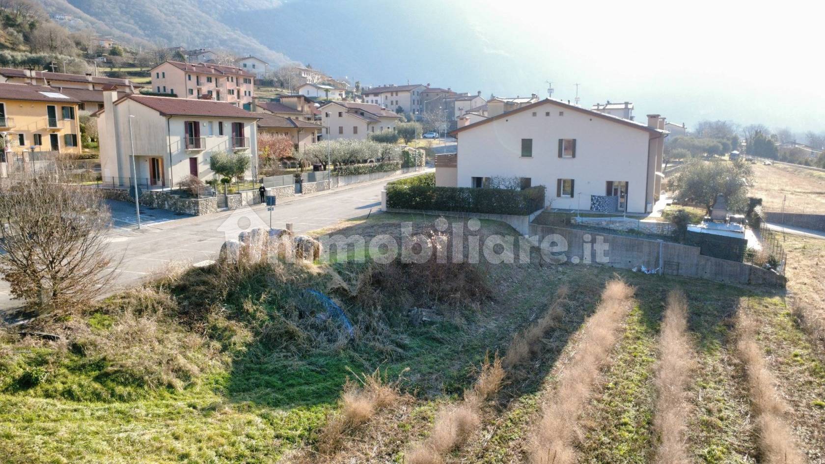 Terreno edificabile in zona residenziale lottizzata - Solagna (foto 22)