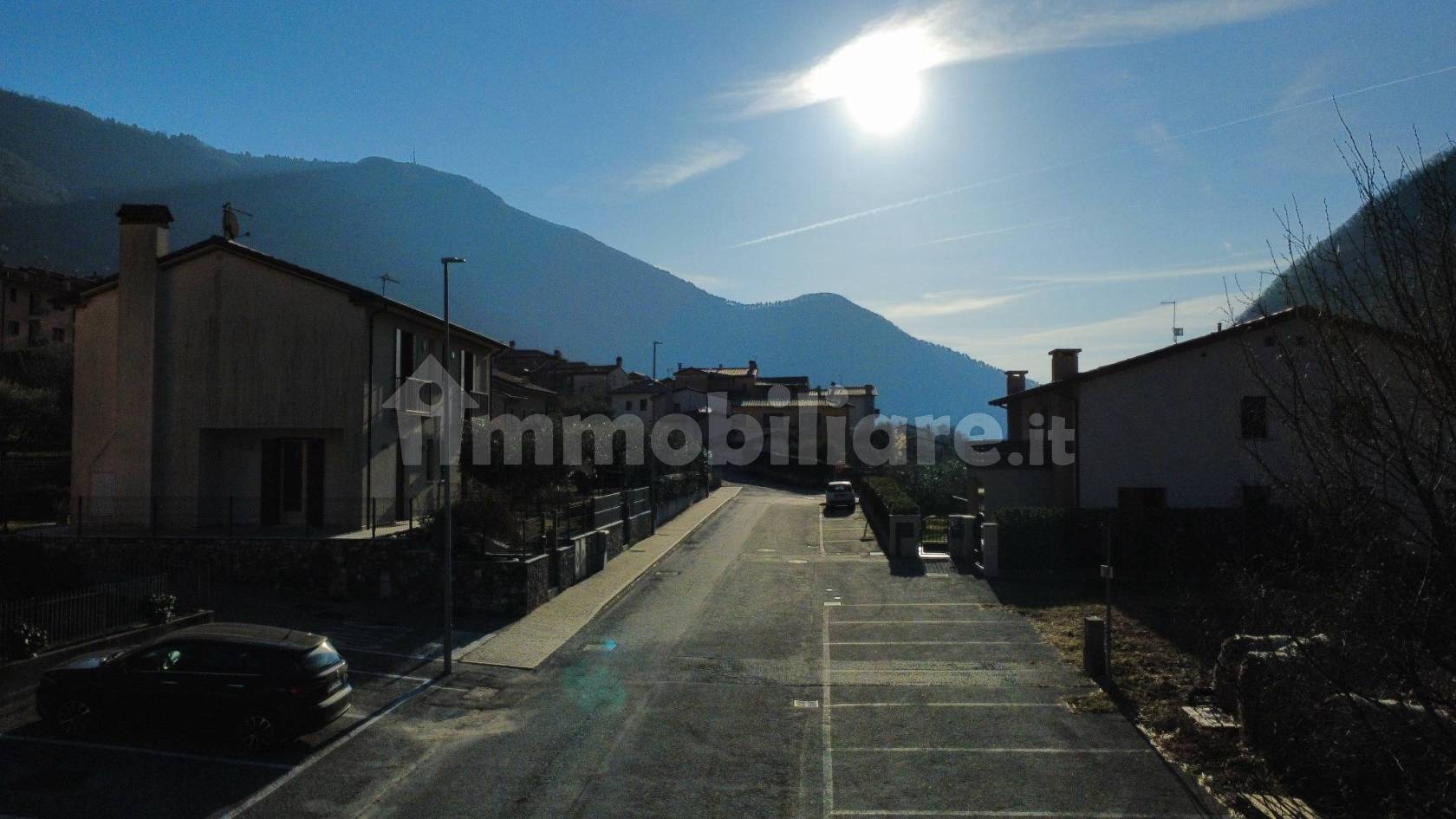 Terreno edificabile in zona residenziale lottizzata - Solagna (foto 12)