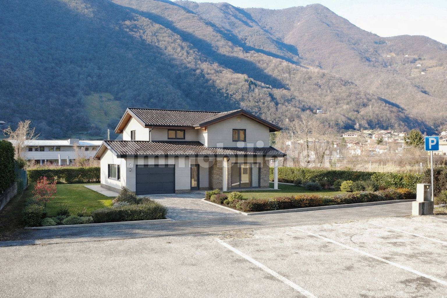 Terreno edificabile in zona residenziale lottizzata - Solagna (foto 2)