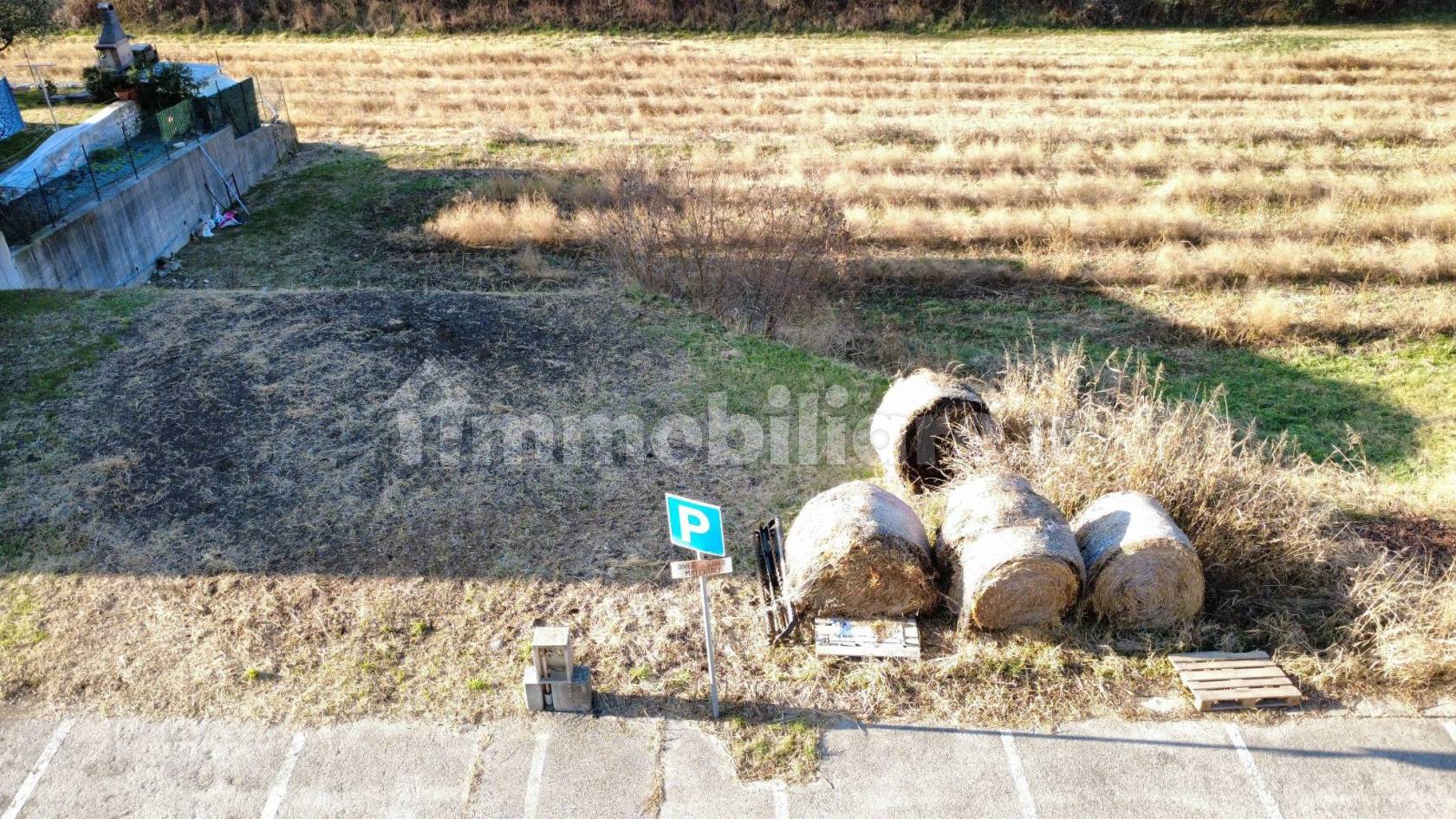 Terreno edificabile in zona residenziale lottizzata - Solagna (foto 18)