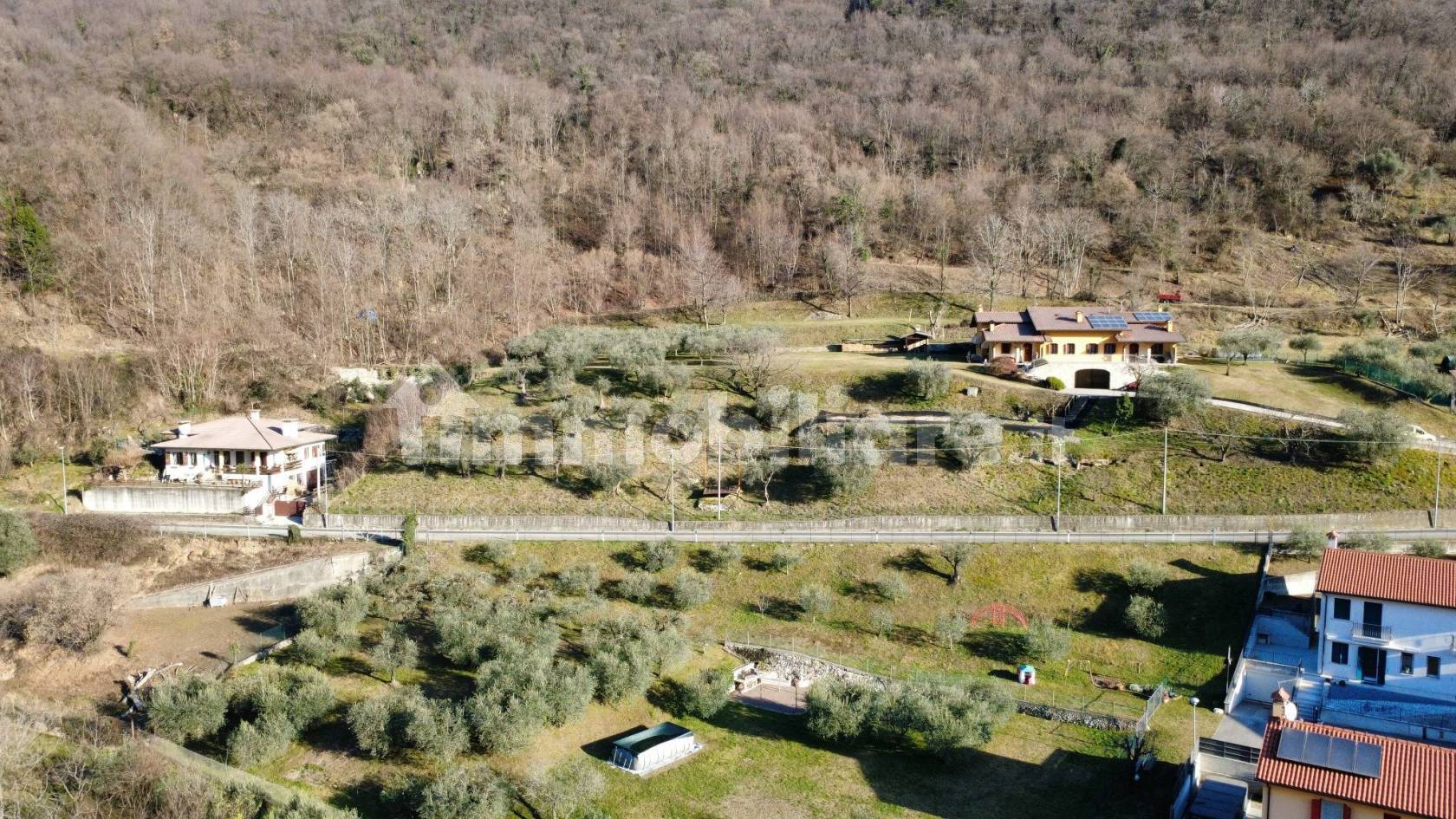 Terreno edificabile in zona residenziale lottizzata - Solagna (foto 8)