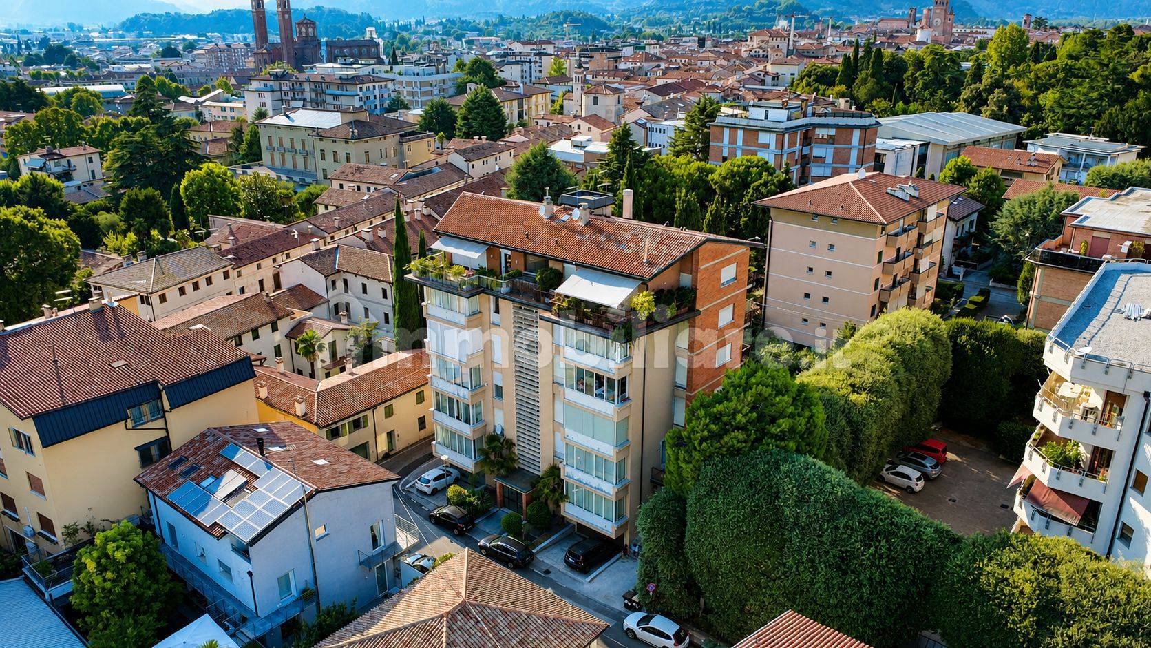 Quadrilocale via Sterni 10, Centro, Bassano del Grappa - Bassano del Grappa (foto 17)