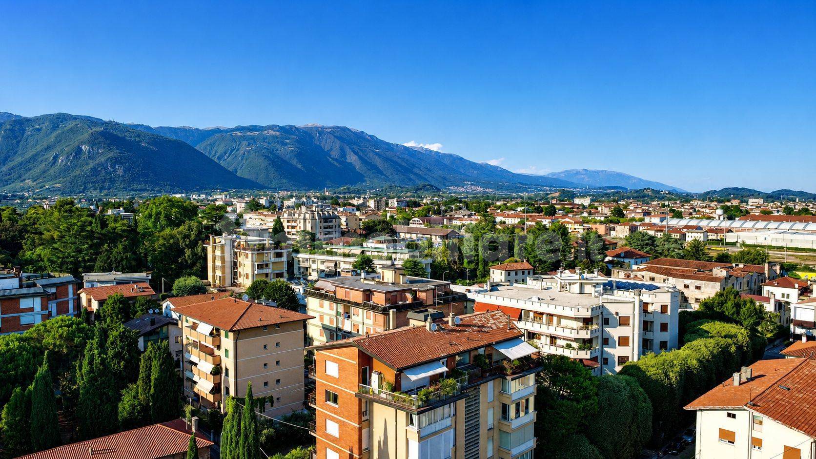 Quadrilocale via Sterni 10, Centro, Bassano del Grappa - Bassano del Grappa (foto 18)