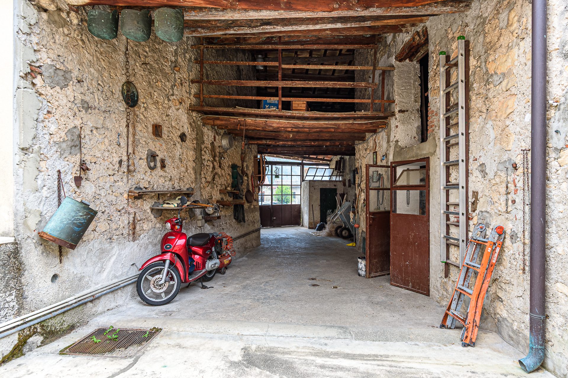Casa indipendente con ampio scoperto - SOLAGNA (foto 24)