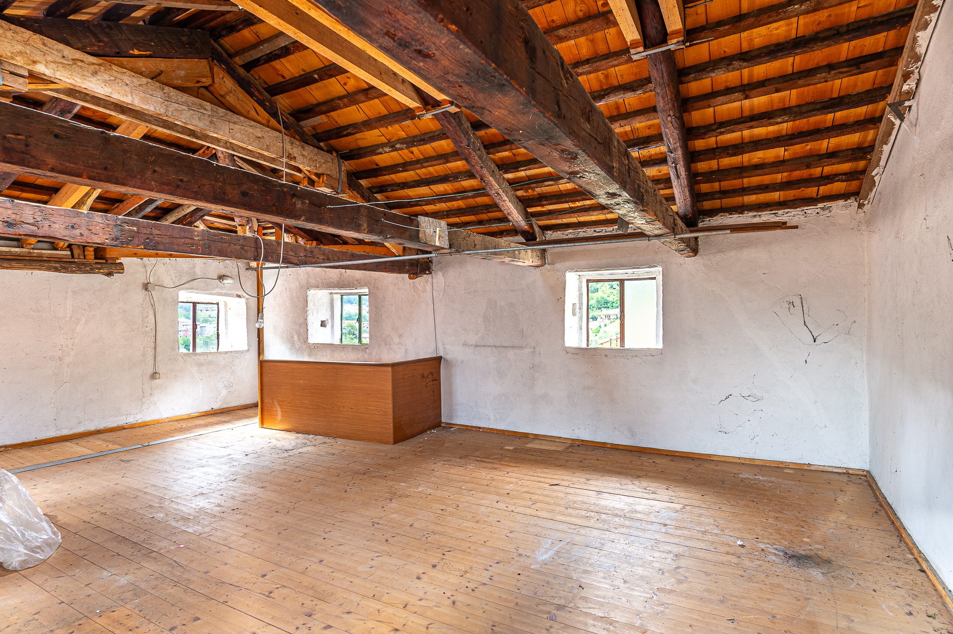 Casa indipendente con ampio scoperto - SOLAGNA (foto 15)