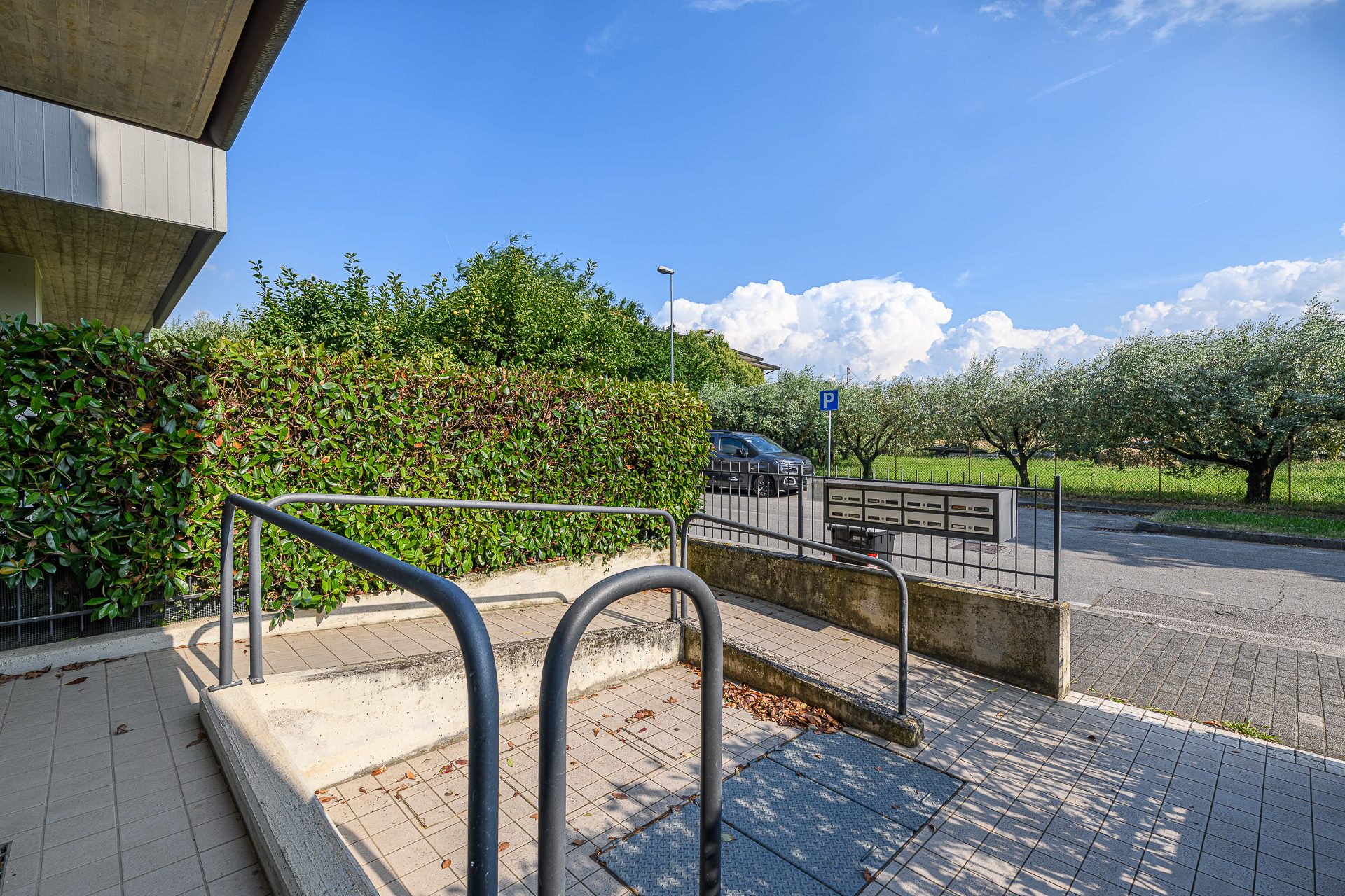 Appartamento bicamere al piano terra con giardino - Bassano Del Grappa (foto 10)