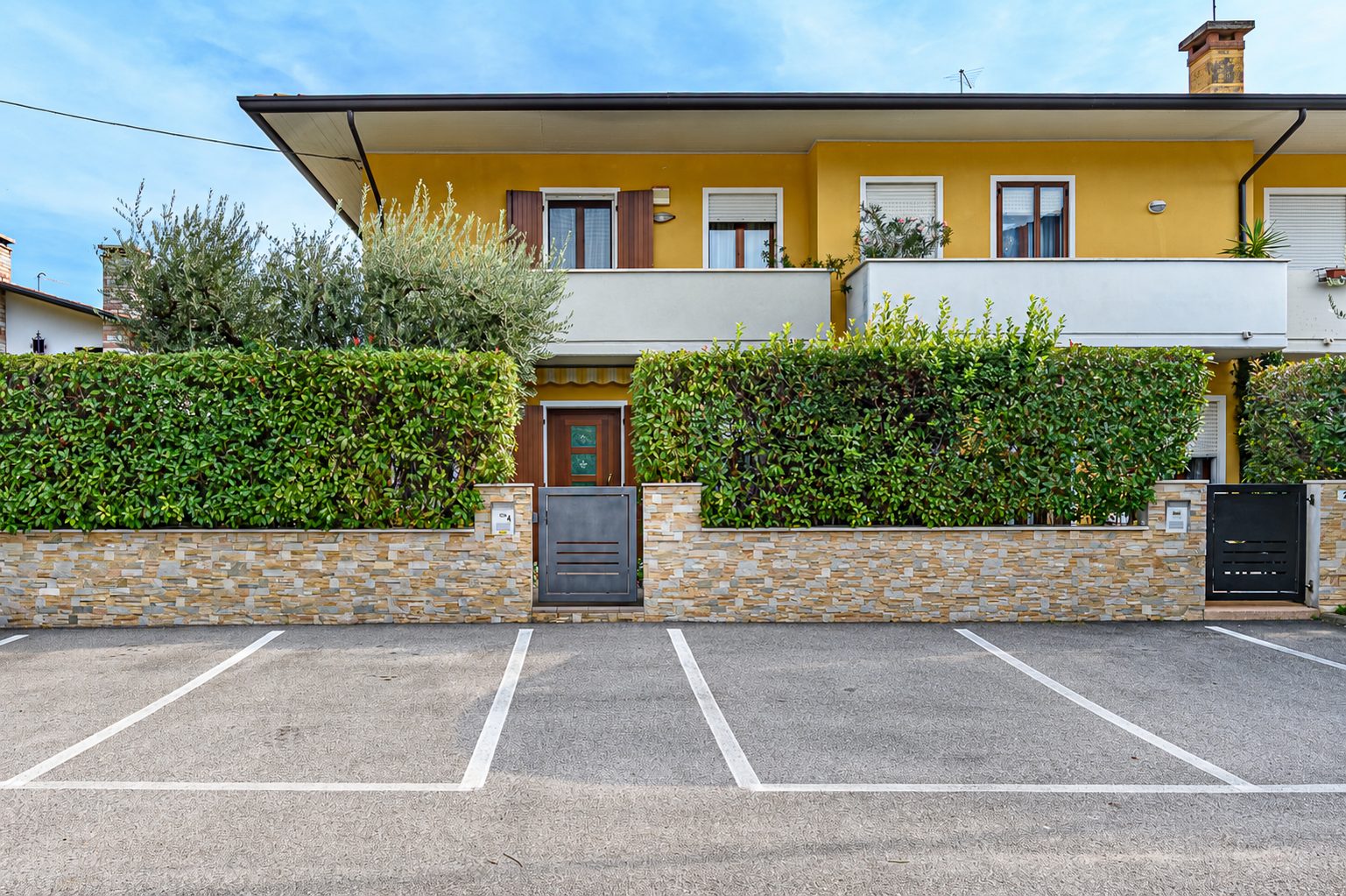 Casa a schiera indipendetne, via A. Manzoni, centro Pove del grappa - Pove del Grappa